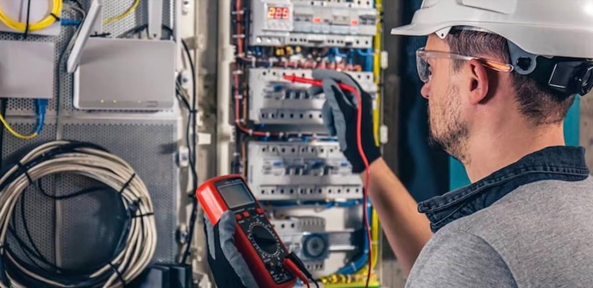 Industrial distribution transformer installation